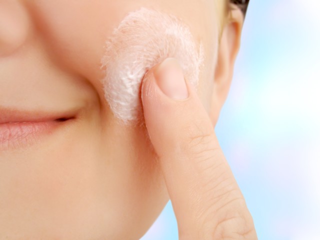 Лучшие крема для сухой кожи лица: обзор